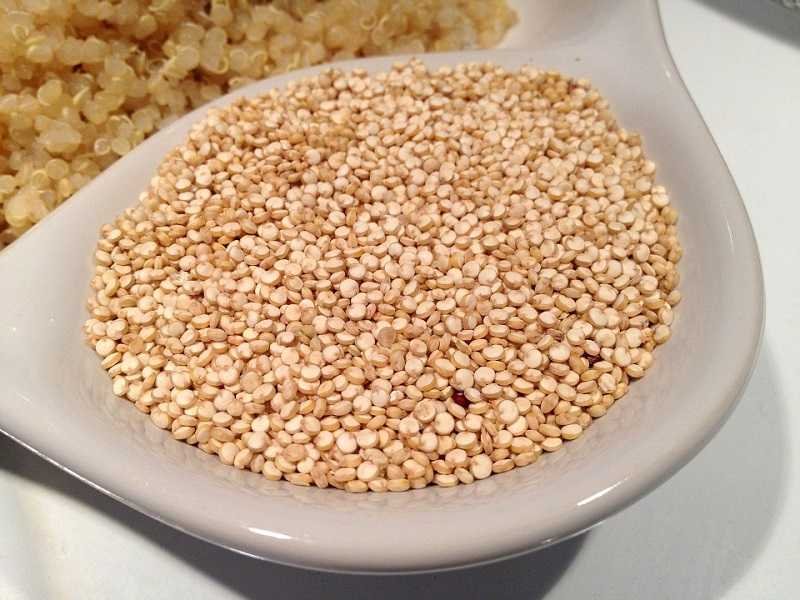 image of uncooked quinoa