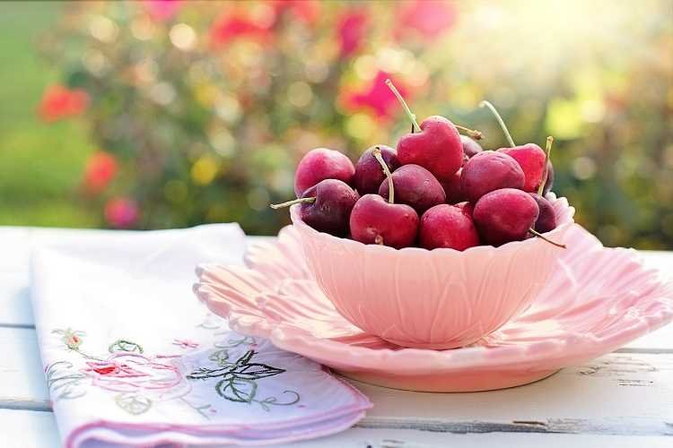 cherries - best foods for a strong heart