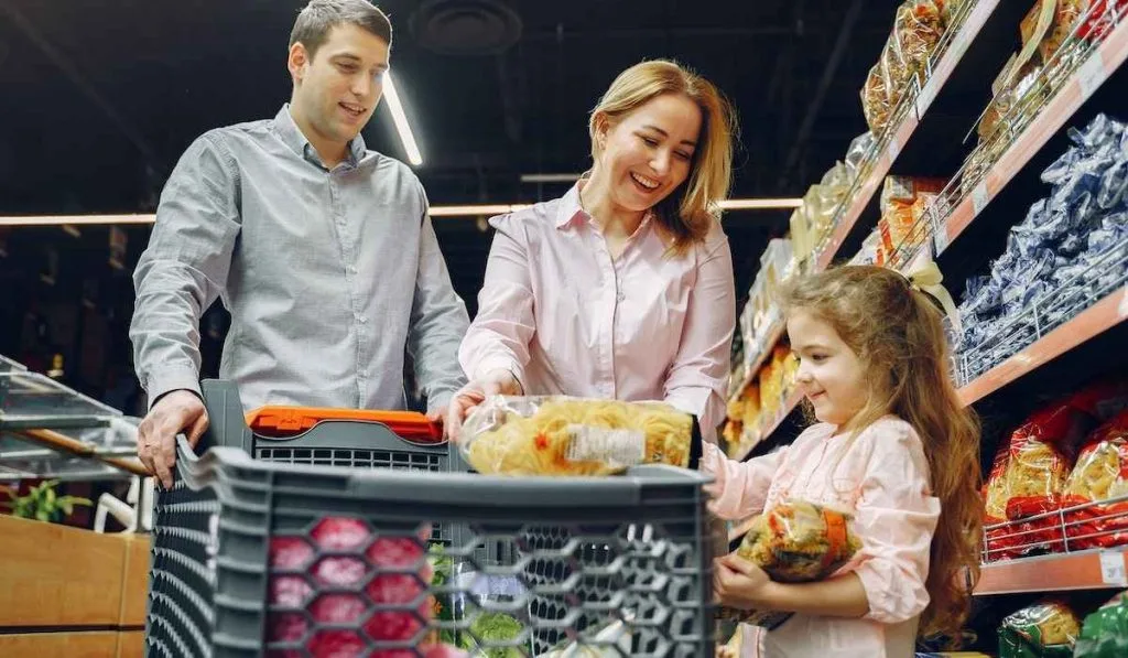A family is on the grocery shopping together