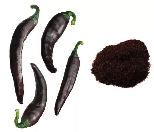 Black Chili Peppers (Chilaca Peppers) and ground Chilaca Peppers powder