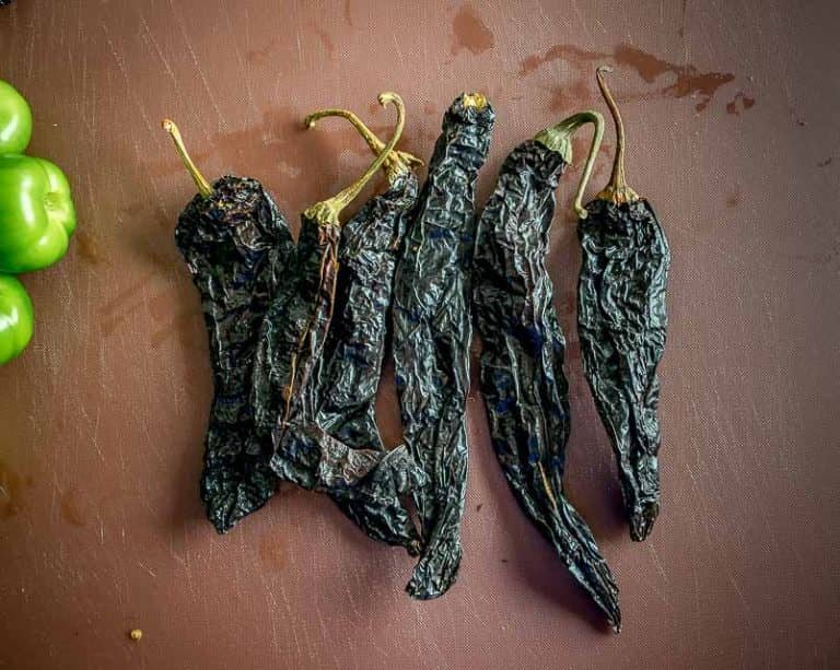 Dried Pasilla Peppers